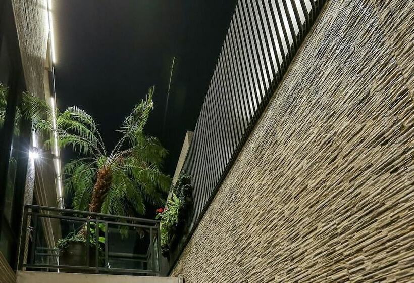 تختخواب و صبحانه Yuan Places