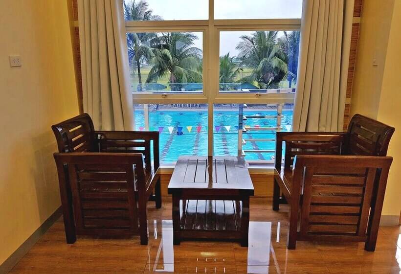 Eduardo S Resort