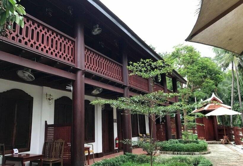 هتل Luang Prabang Villa Sirikili River View
