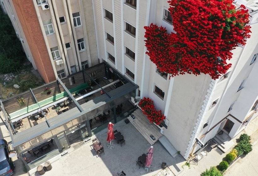 هتل Mbi Travel Inn