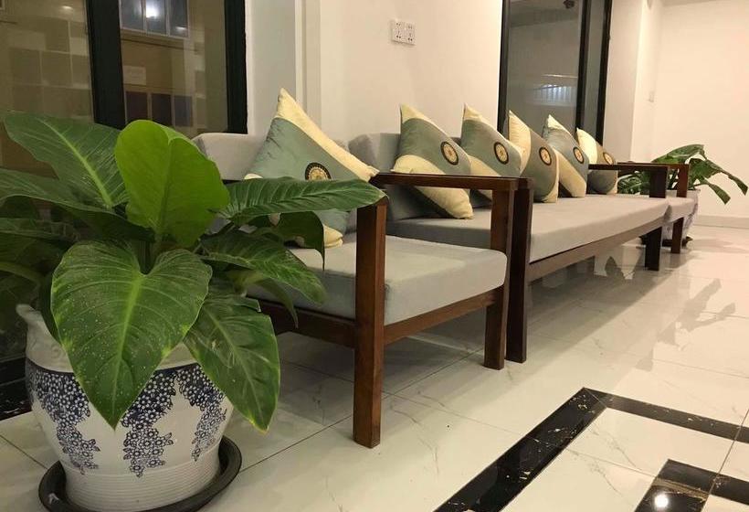 فندق Sky Palace Boutique