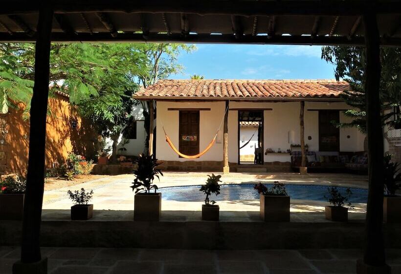 تختخواب و صبحانه Casa Canela