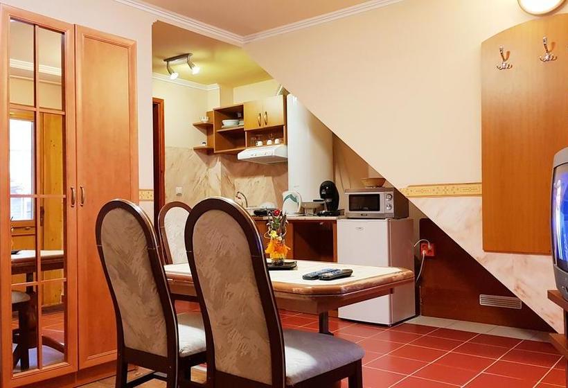 Bed and Breakfast Central Panzió Gyula