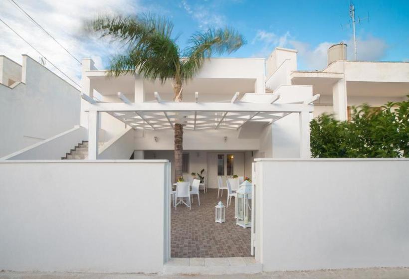 مبيت وإفطار Corte Dell'immacolata Al Mare