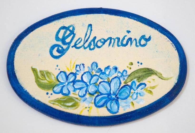 مبيت وإفطار Corte Dell'immacolata Al Mare