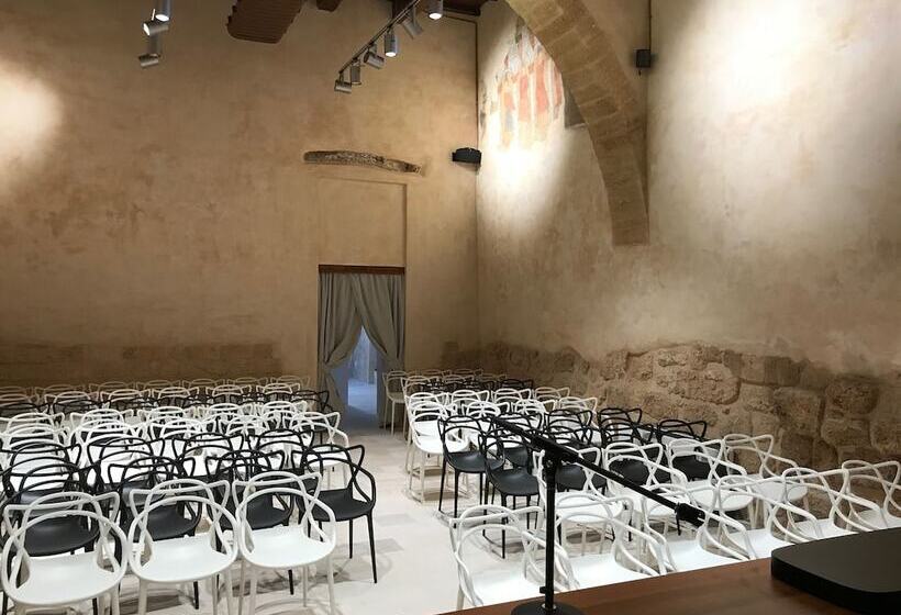 هتل Castello Di Ugento