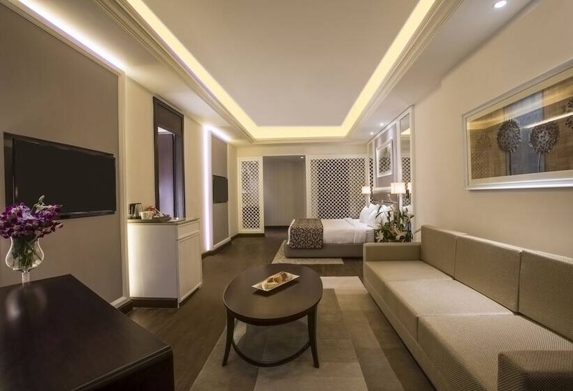 فندق Singhania Sarovar Portico