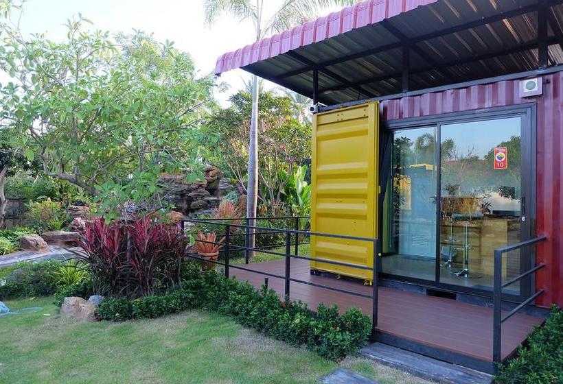 אתר נופש Beach Box At Pran