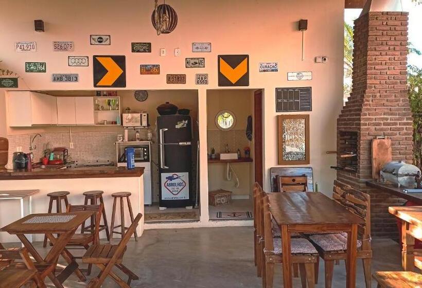 הוסטל Abrolhos Dive Inn