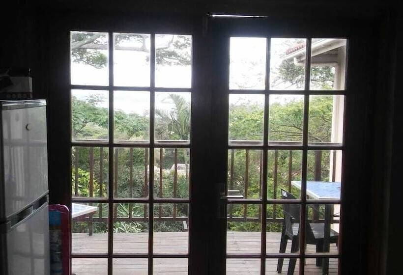 ホテル Asante Sana Guesthouse