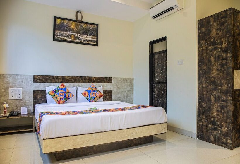 בית מלון כפרי Fabexpress Embassy Grand   Nr Bkc