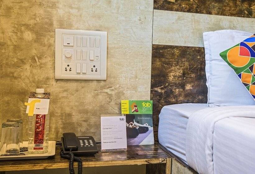 בית מלון כפרי Fabexpress Embassy Grand   Nr Bkc