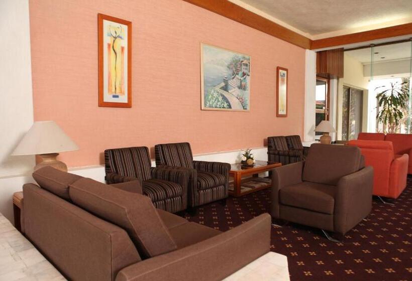 فندق Paradise Inn