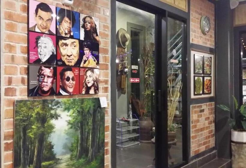 استراحتگاه Art Villa