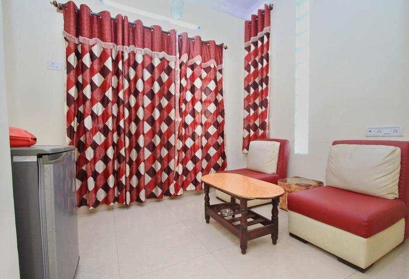 Fotos del hotel Oyo 7728 Hotel Nayaab Comforts:  6