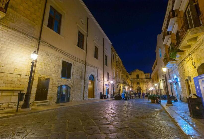 تختخواب و صبحانه Antica Dimora Luxury Rooms
