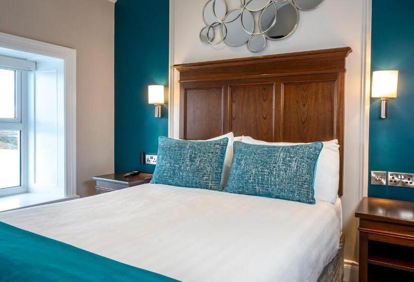 צימר Nevins Newfield Inn Ltd