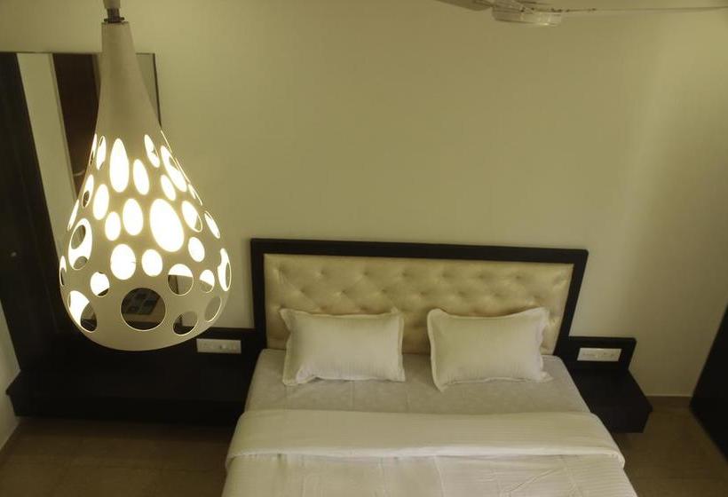 호텔 Oyo 9714 Home Pool View 1 Bhk Siolim