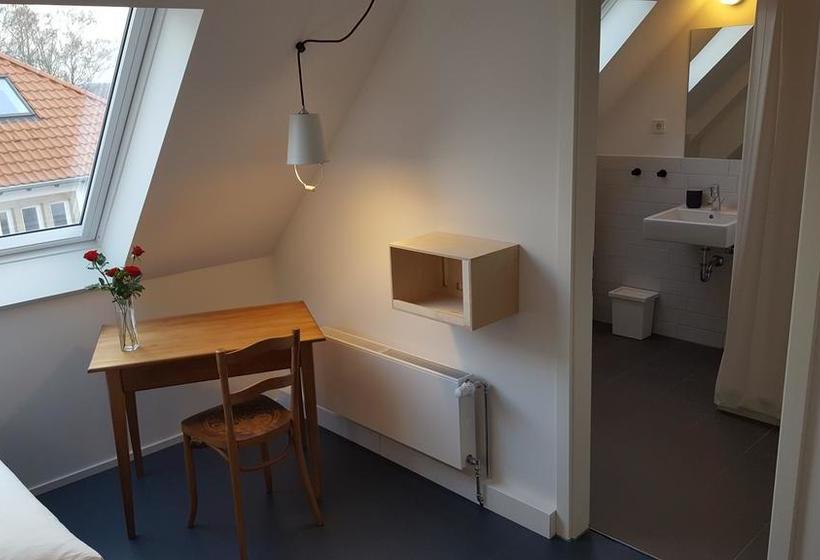 ホテル Seminar & Gästehaus Burghof Stauf