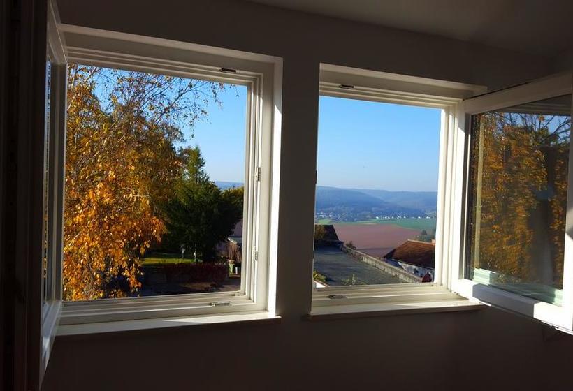 ホテル Seminar & Gästehaus Burghof Stauf