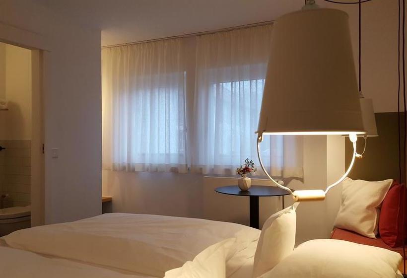 ホテル Seminar & Gästehaus Burghof Stauf