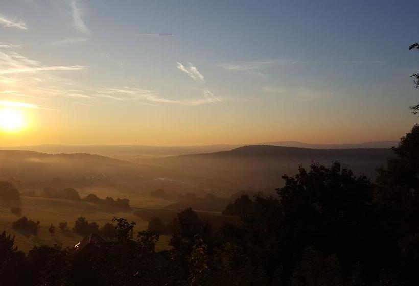 ホテル Seminar & Gästehaus Burghof Stauf