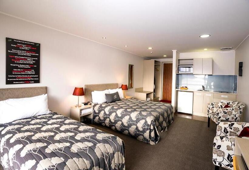 Marakura Deluxe Motel