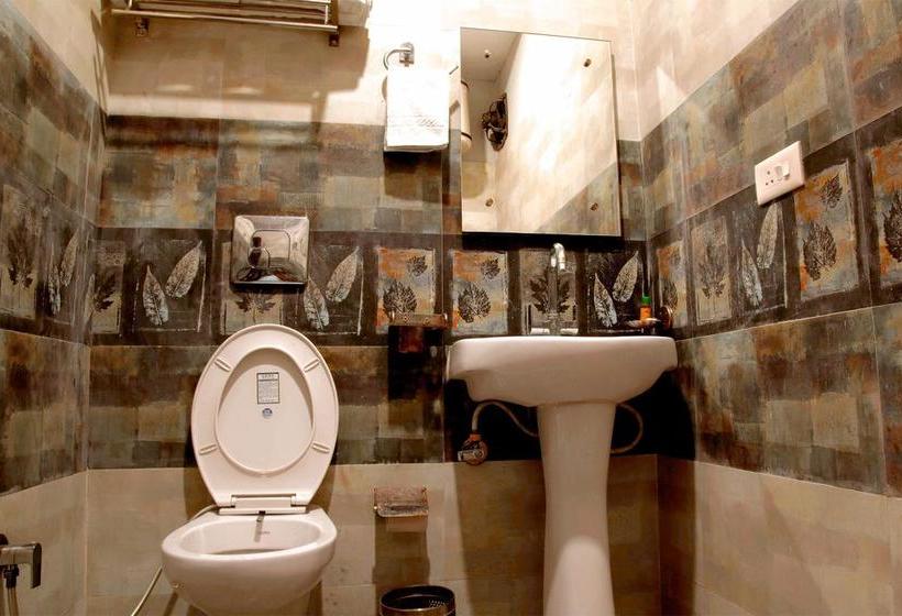 Fabhotel Purple Regency Zirakpur