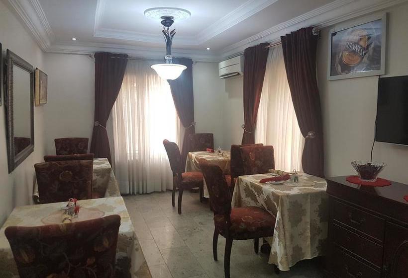 هتل The Emperor S Place. Plot 12