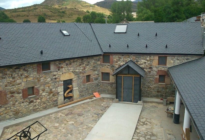 Albergue El Rebezo