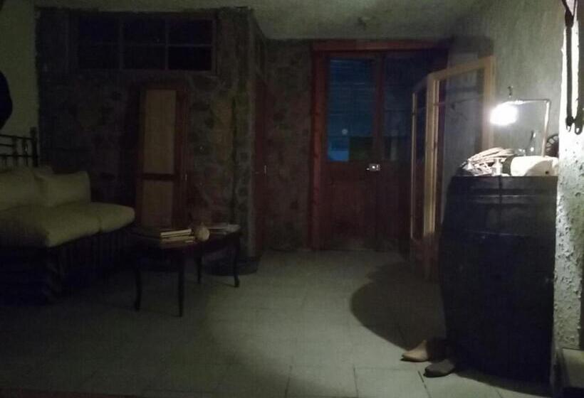 فندق صغير Posada La Piedra