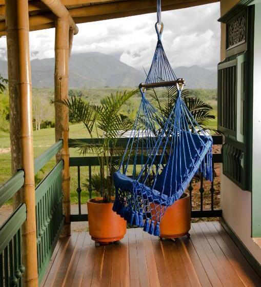 هتل Hacienda Bambusa