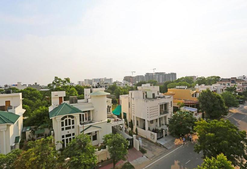 فندق Collection O 28716 Aditya Residency