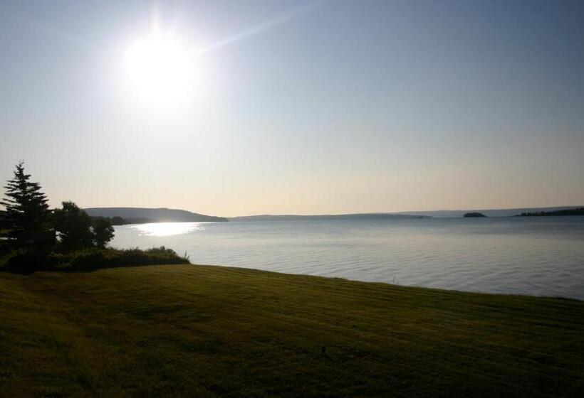 Cabot Trail Motel