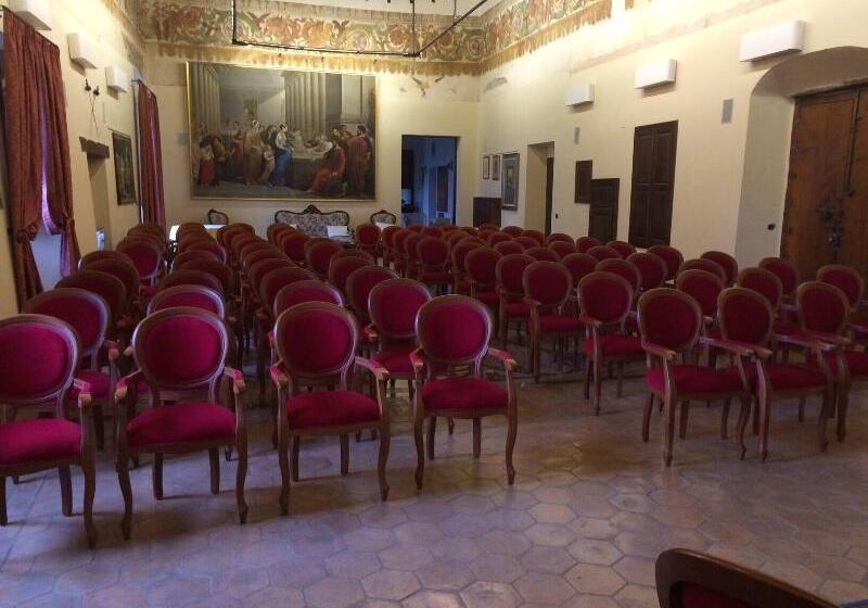 酒店 Castello Di Altomonte