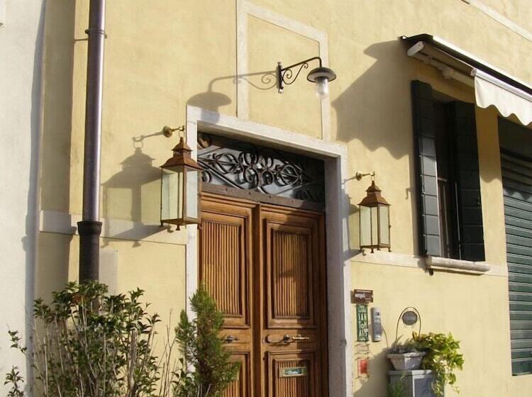 هتل Locanda San Tomaso