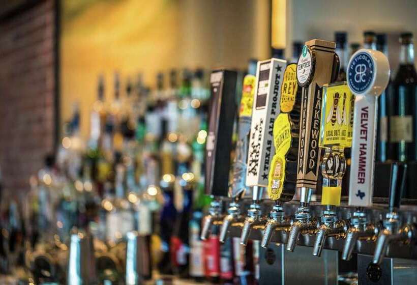 هتل Canopy By Hilton Dallas Uptown