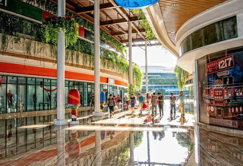 هتل Forest City Marina