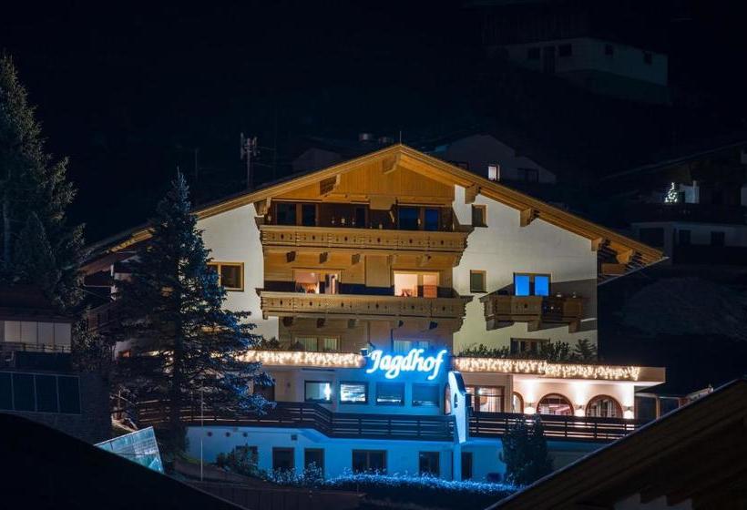 Отель Jagdhof Pure Mountain Appartements