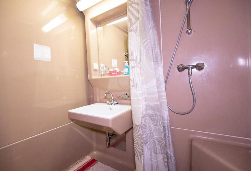 Отель Vanda