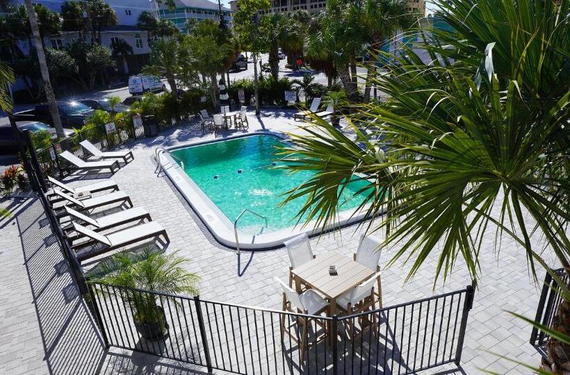 בית מלון כפרי Ivory Sands Beach Suites
