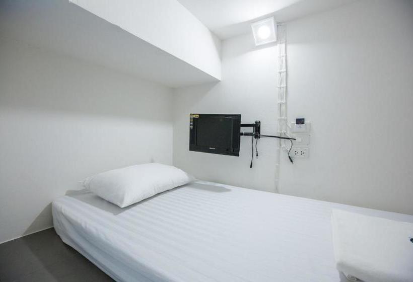 هتل P168 Hostel Samui