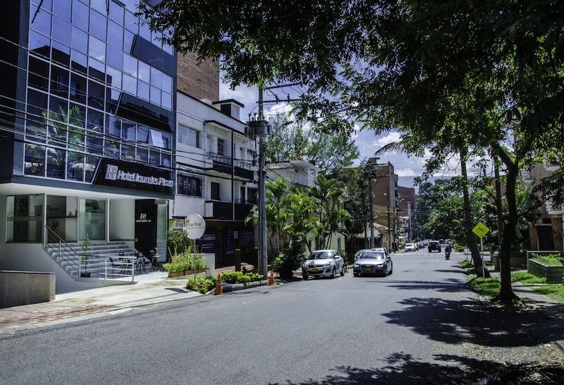 هتل Laureles Plaza