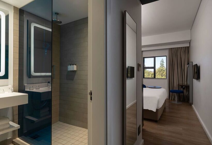 בית מלון כפרי Park Inn By Radisson Polokwane