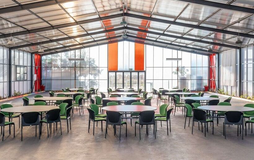 בית מלון כפרי Park Inn By Radisson Polokwane