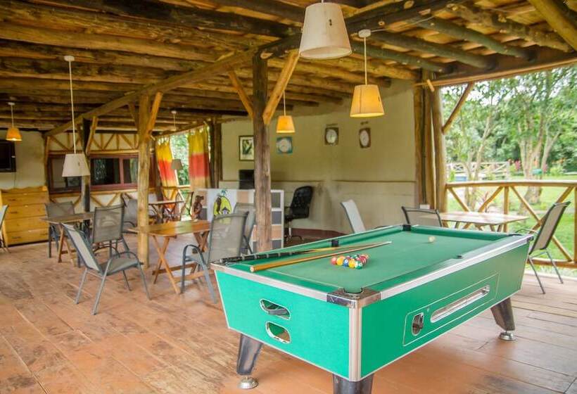 Hotel Roots Retreat And Camping Resort