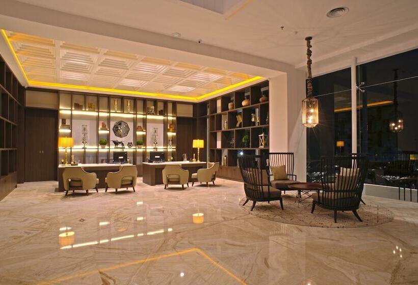 هتل Royal Padjadjaran