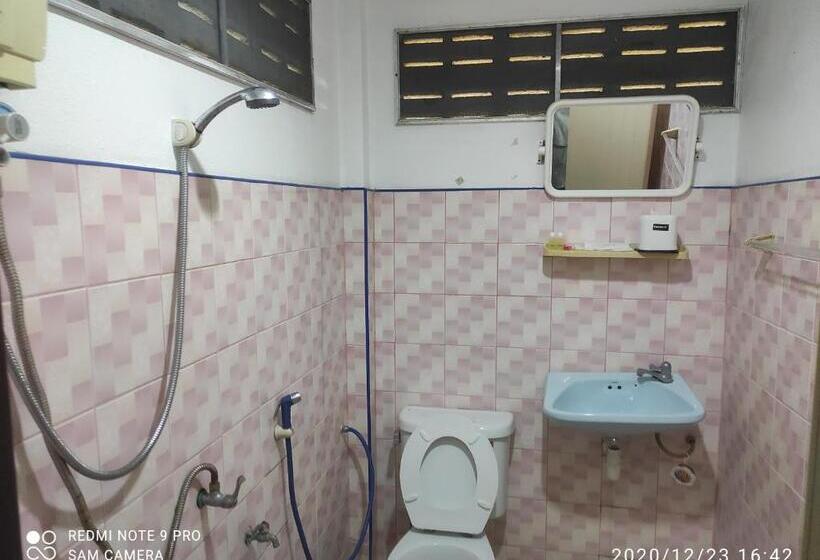 בית מלון כפרי Sukorn Andaman Beach Resort