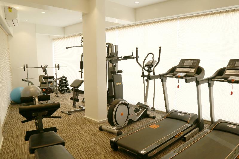 هتل The Flora Grand