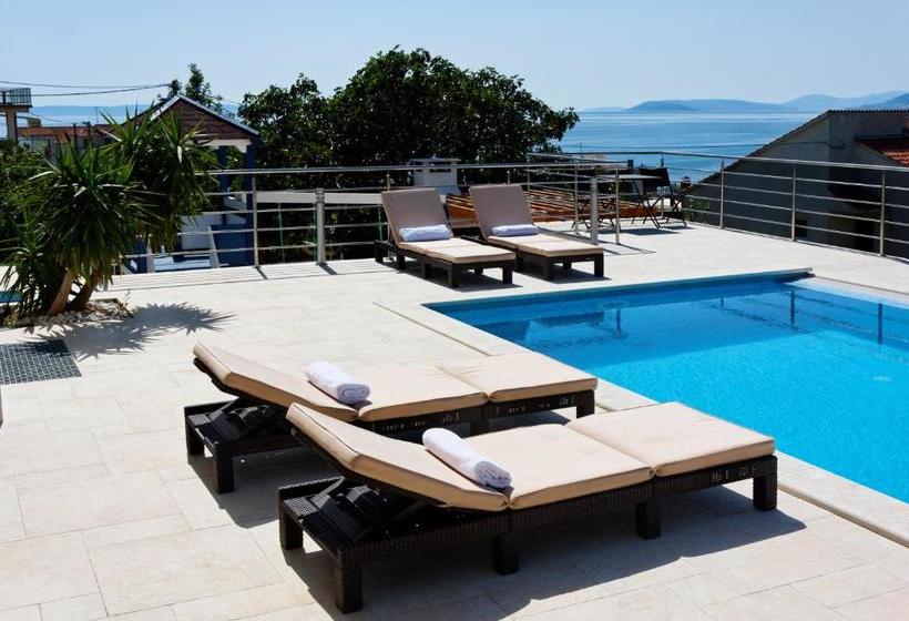 هتل Villa Mermaid